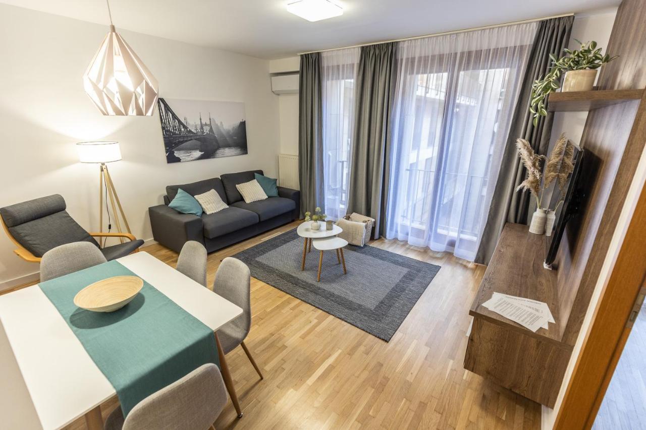 Pleasure Place Apartment Budapest Esterno foto