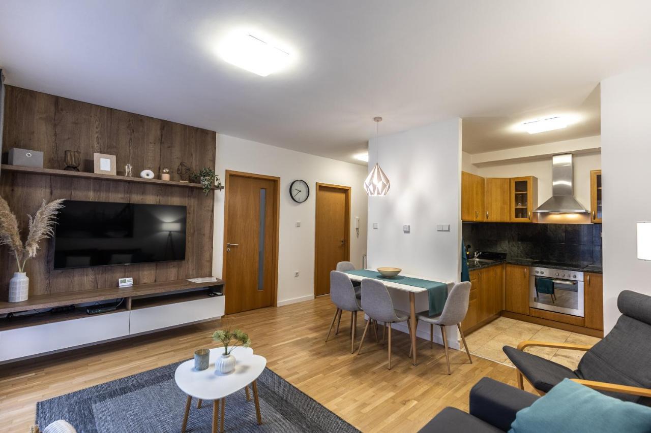 Pleasure Place Apartment Budapest Esterno foto