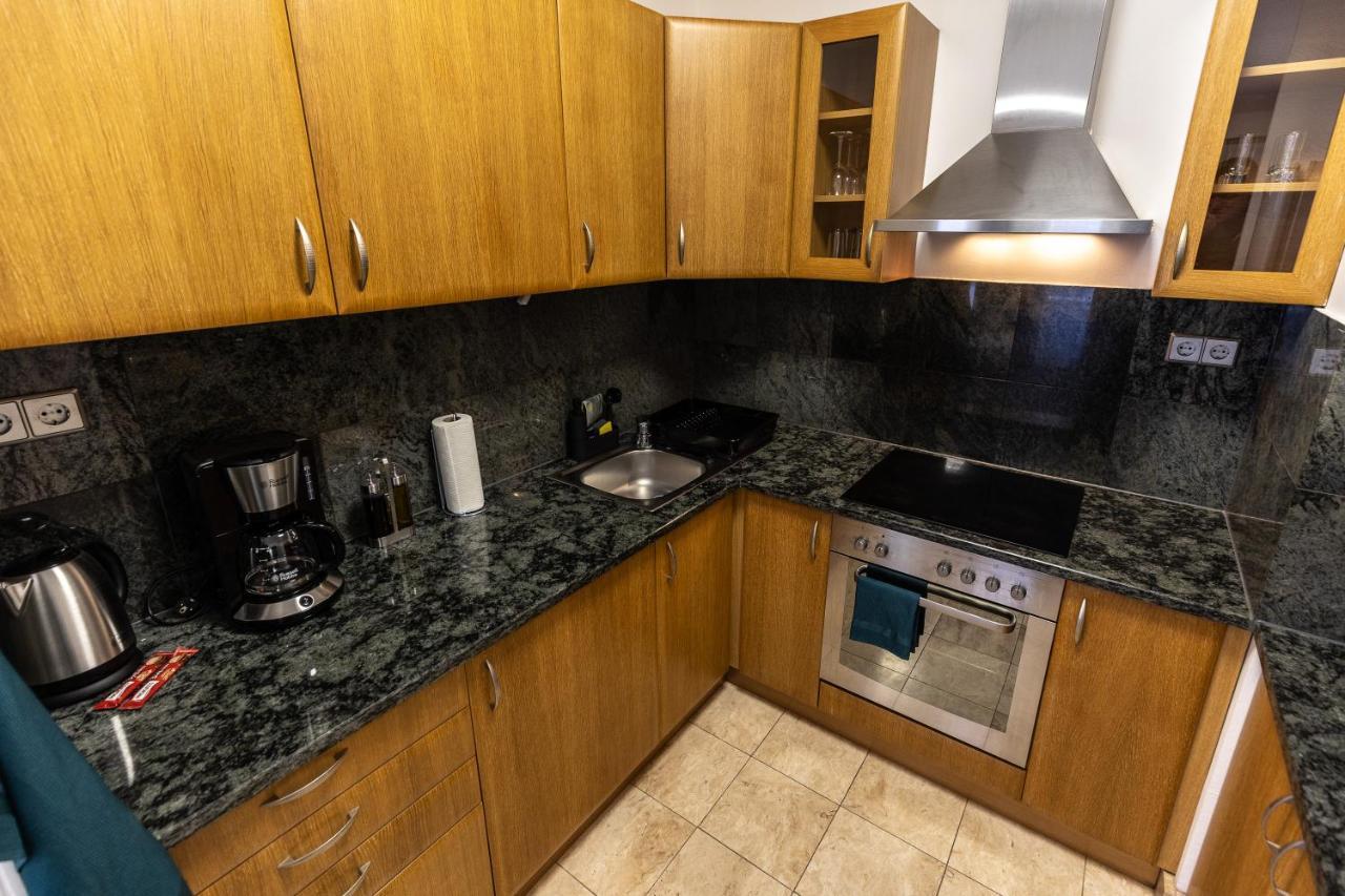 Pleasure Place Apartment Budapest Esterno foto