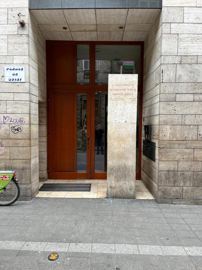 Pleasure Place Apartment Budapest Esterno foto